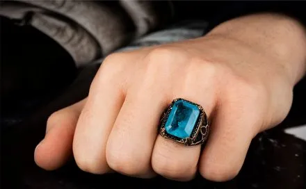 Blue Quartz Rectangle Ornamented Silver Ring