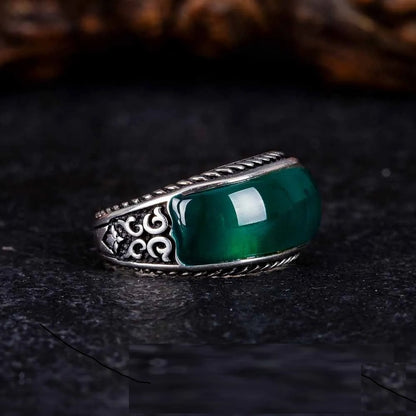 Green Aqeeq Special Curved Silver Ring