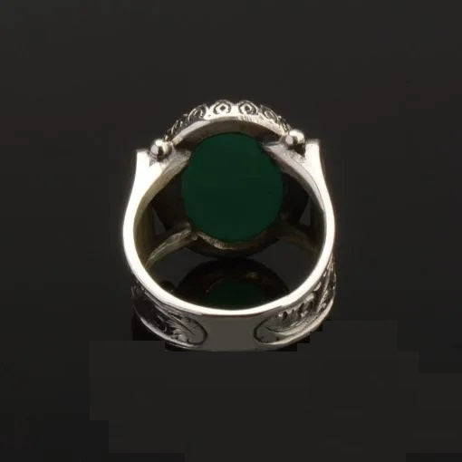 Hun Collection Flat Green Agate Silver Men Ring