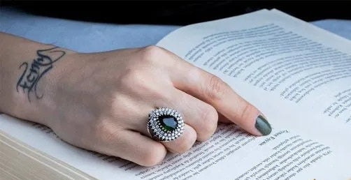 Mahidevran Sultan Black Zircon Silver Ring