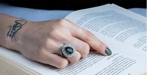 Mahidevran Sultan Emerald Silver Ring