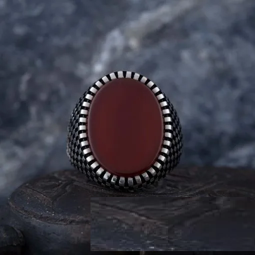 Oval Red Yemeni Aqeeq Grid Pattern Silver Ring