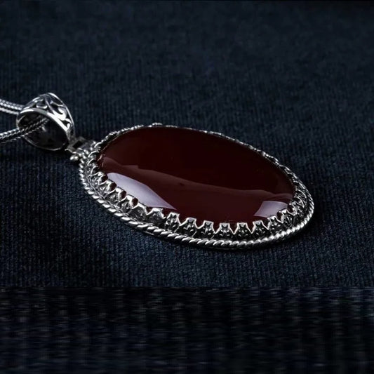 Red Yemeni Aqeeq Oval Silver Pendant