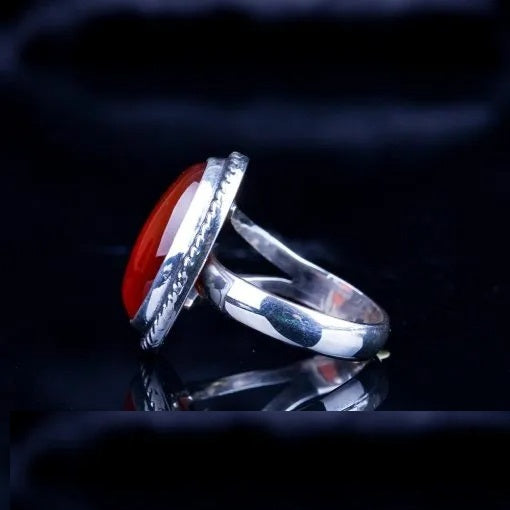 Red Yemeni Aqeeq Plain Band Silver Women Ring